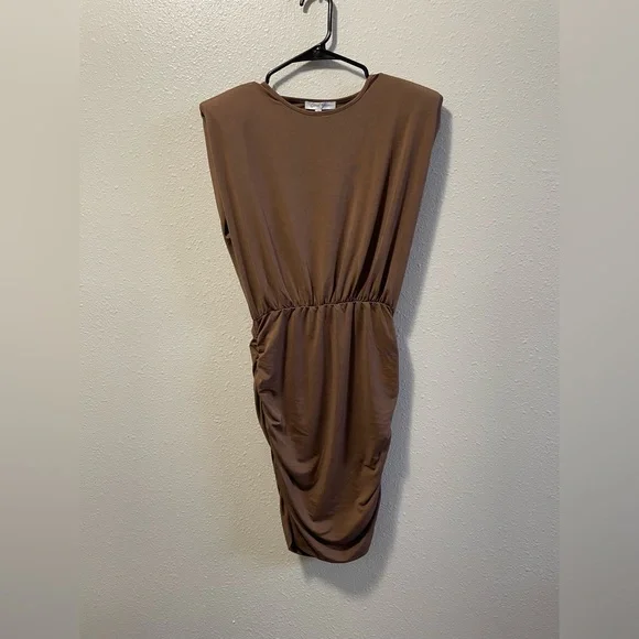 NWOT Cloud Ten Dress Boutique - Picture 2 of 5